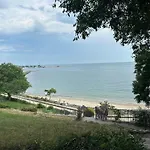 Апартаменты Seaside *